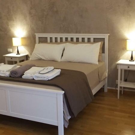 Bed and Breakfast Residenza Leon Кастельнуово-дель-Гарда Экстерьер фото